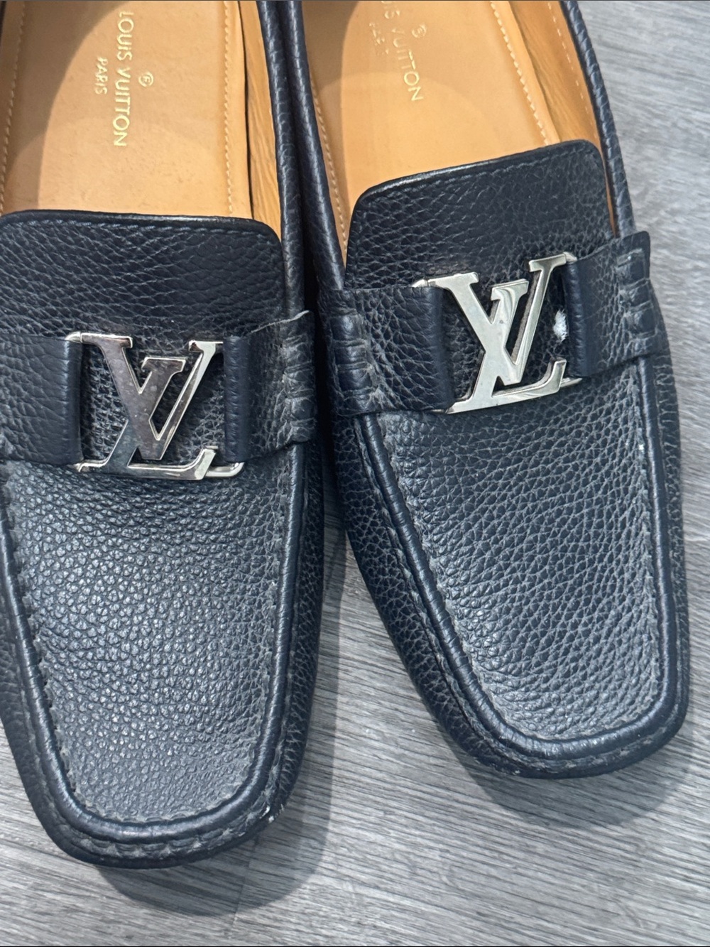 Louis Vuitton Black Pebble Leather LV Loafers - Picture 4 of 9